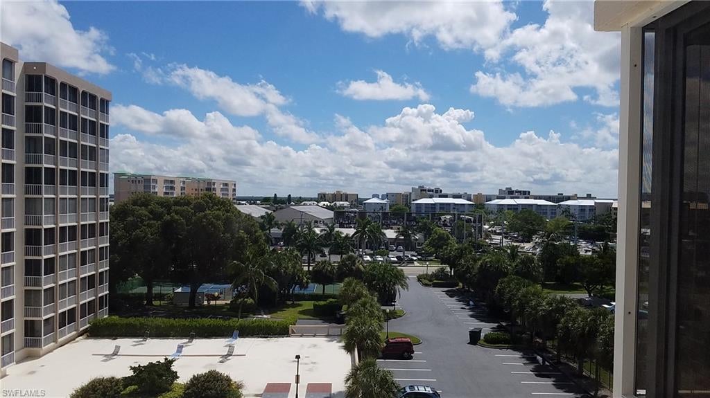 CRECIENTE CONDO SOUTH - Residential