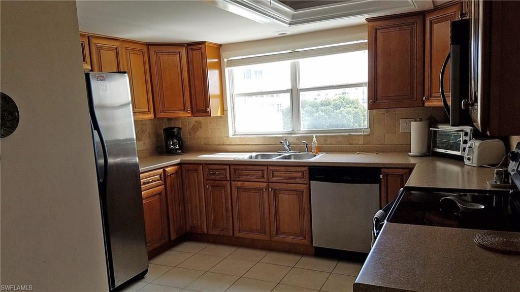 CRECIENTE CONDO SOUTH - Residential