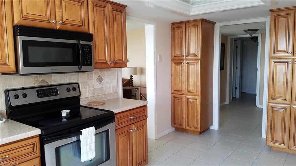 CRECIENTE CONDO SOUTH - Residential
