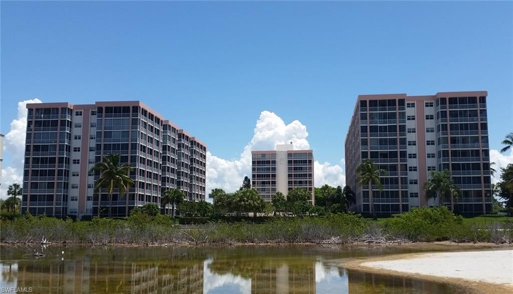 CRECIENTE CONDO SOUTH - Residential