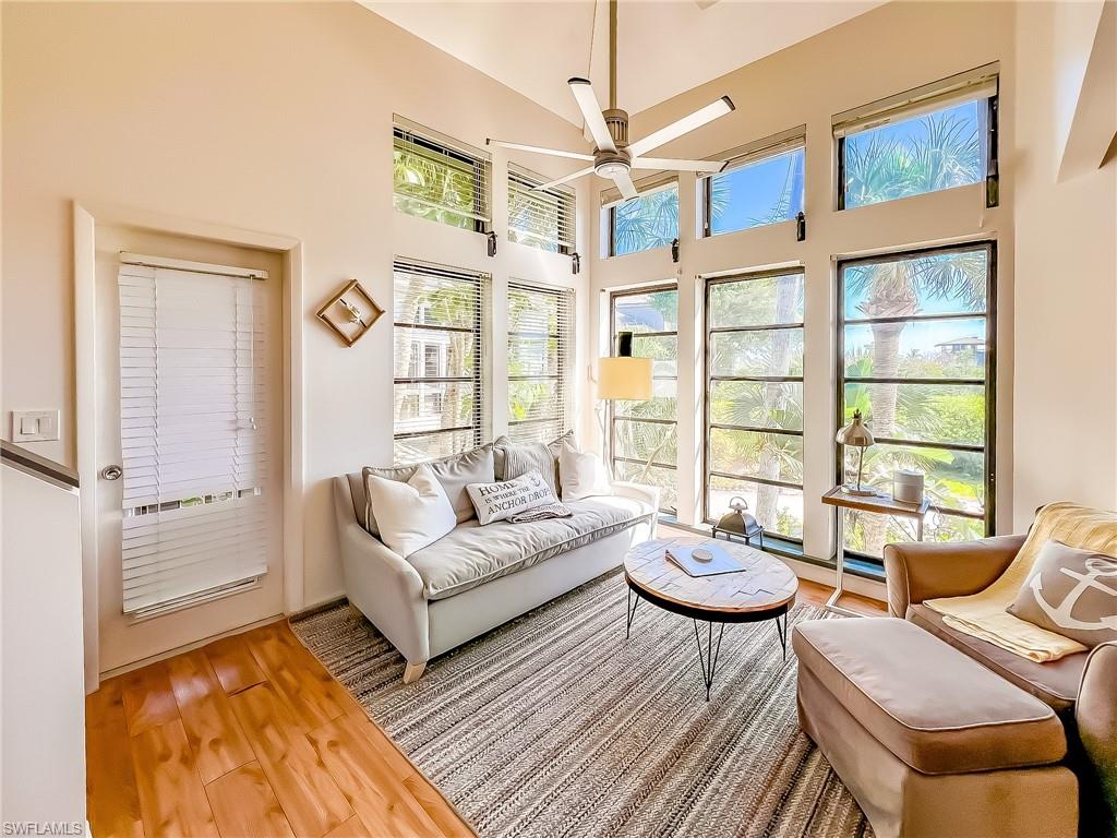 SAFETY HARBOR CLUB - Residential