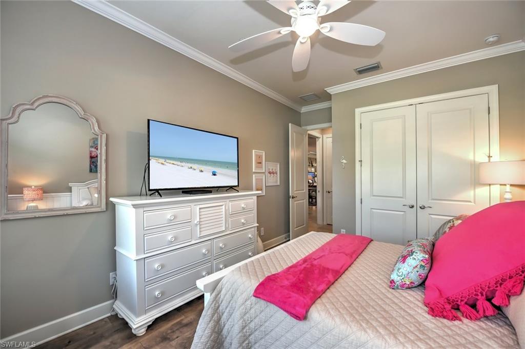 PEBBLE POINTE - Residential