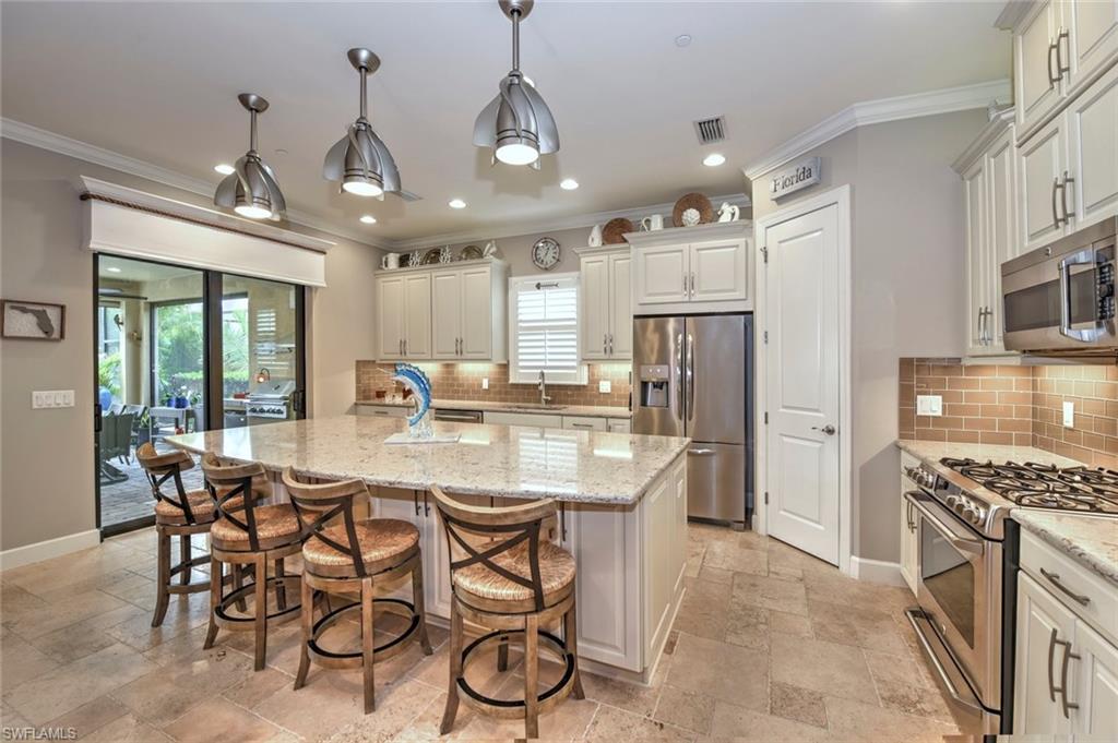 PEBBLE POINTE - Residential