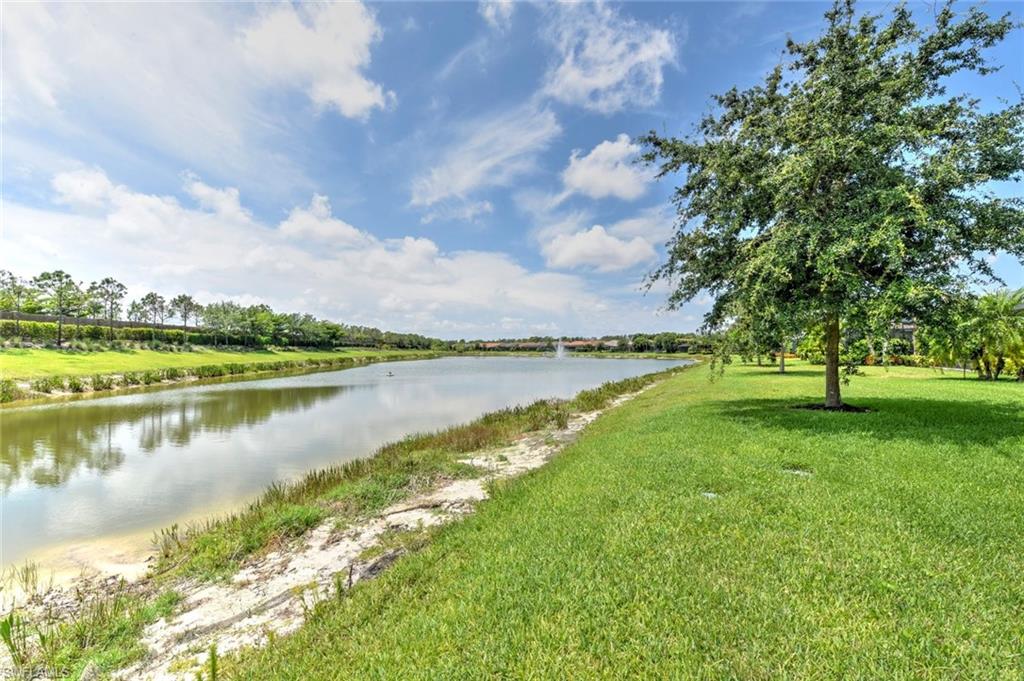 PEBBLE POINTE - Residential