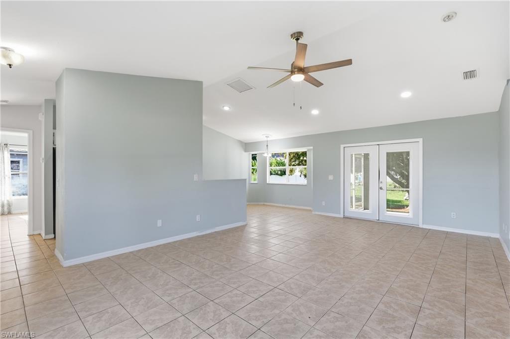 SAN CARLOS PARK - Residential