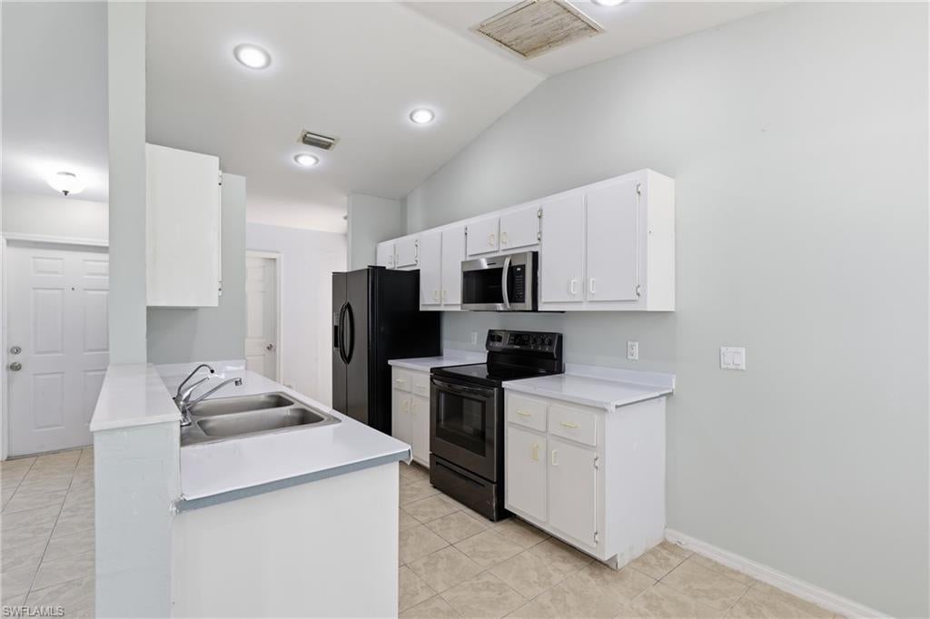 SAN CARLOS PARK - Residential