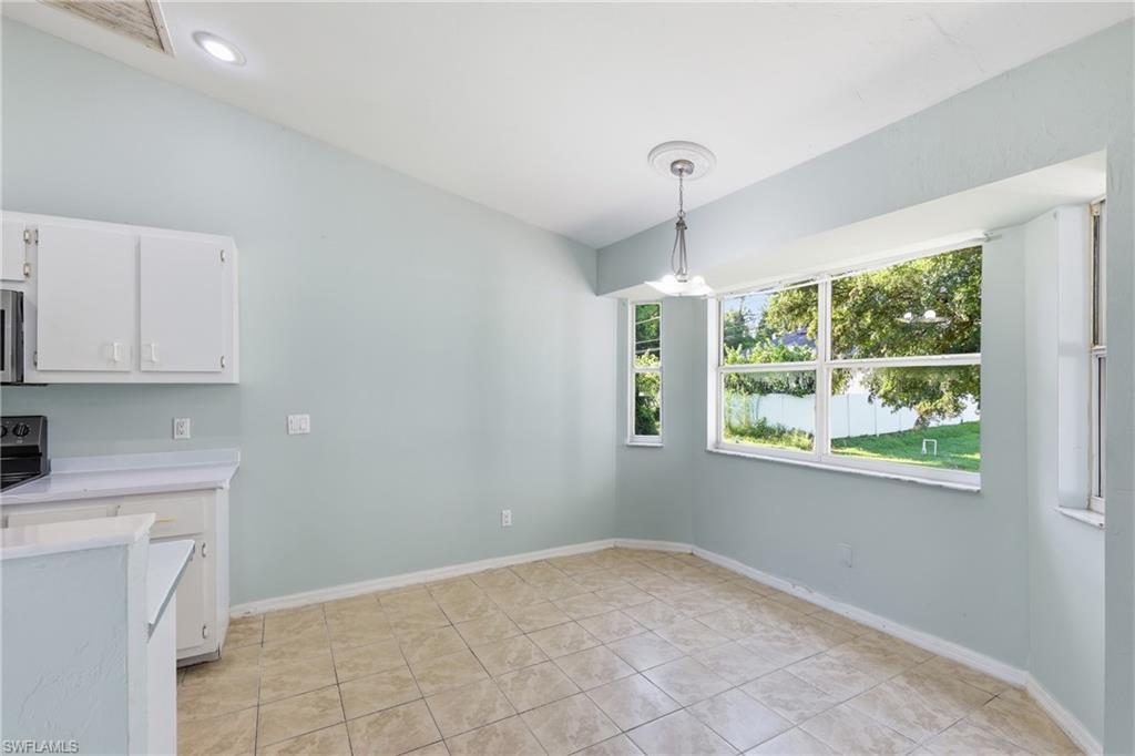 SAN CARLOS PARK - Residential
