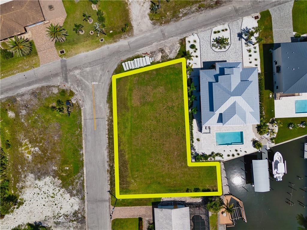 FAIRVIEW ISLES - Land
