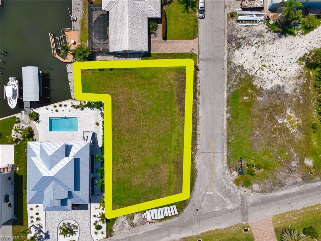 FAIRVIEW ISLES - Land