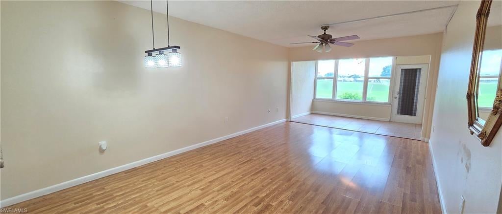 SEVEN LAKES - Residential