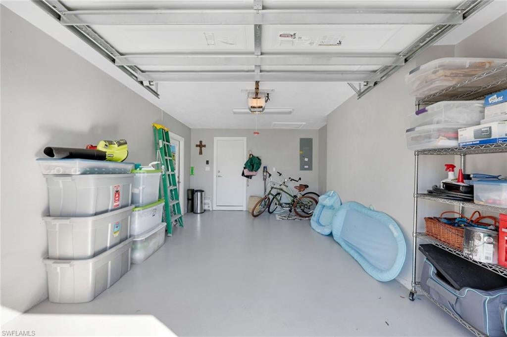 NAPLES PARK - Residential