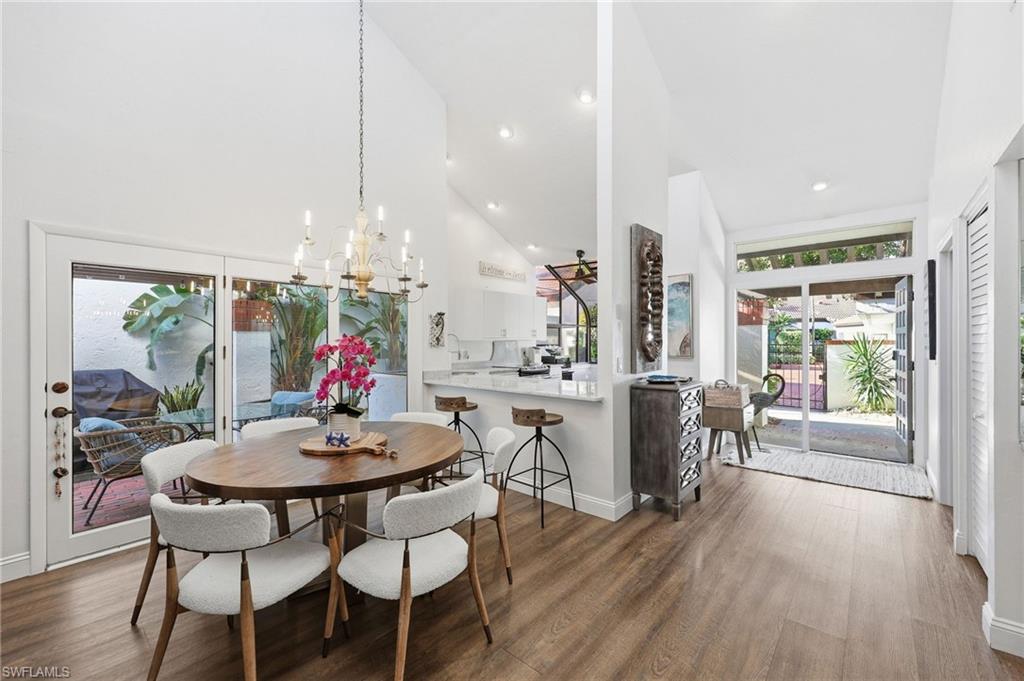BAY VILLAS - Residential