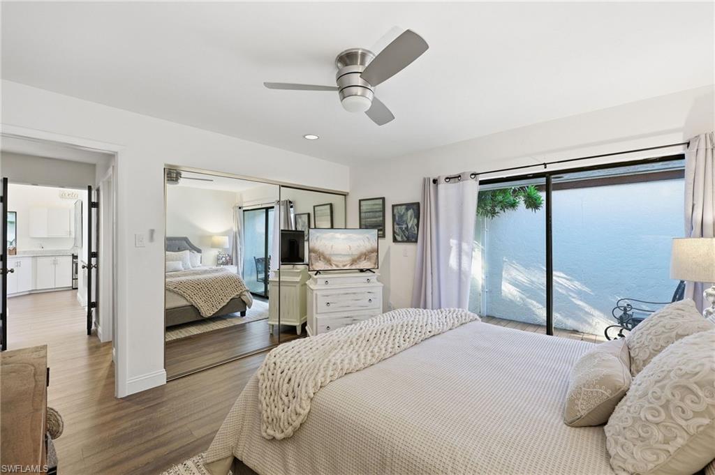 BAY VILLAS - Residential