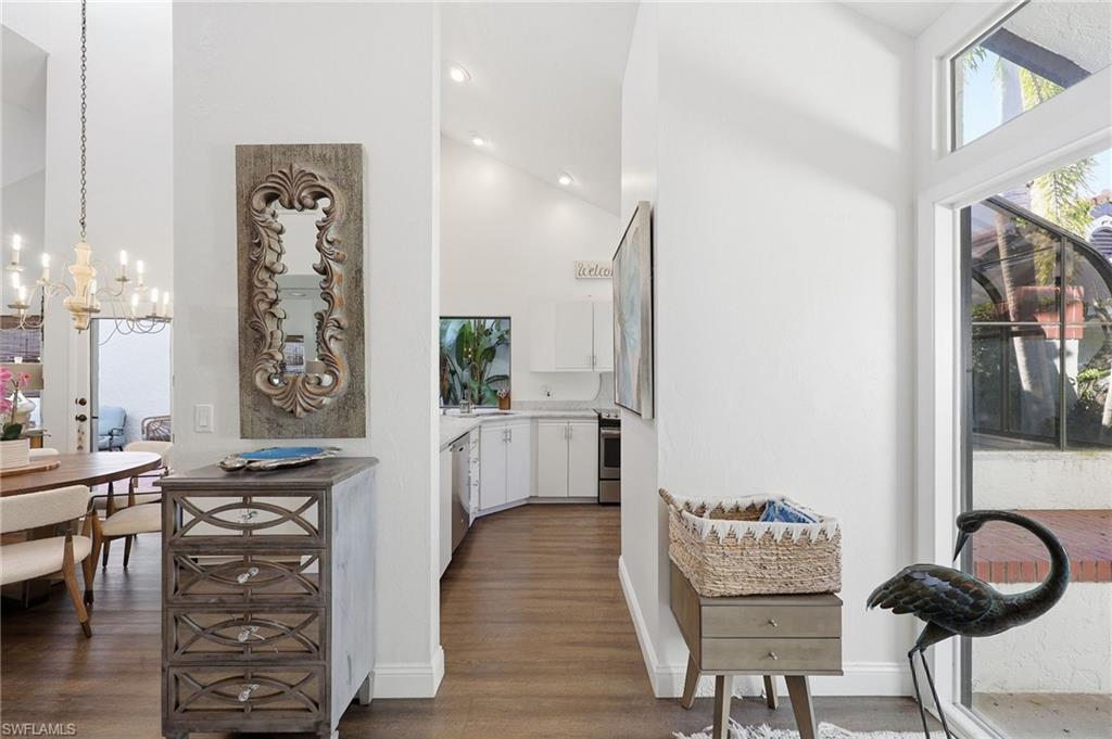 BAY VILLAS - Residential