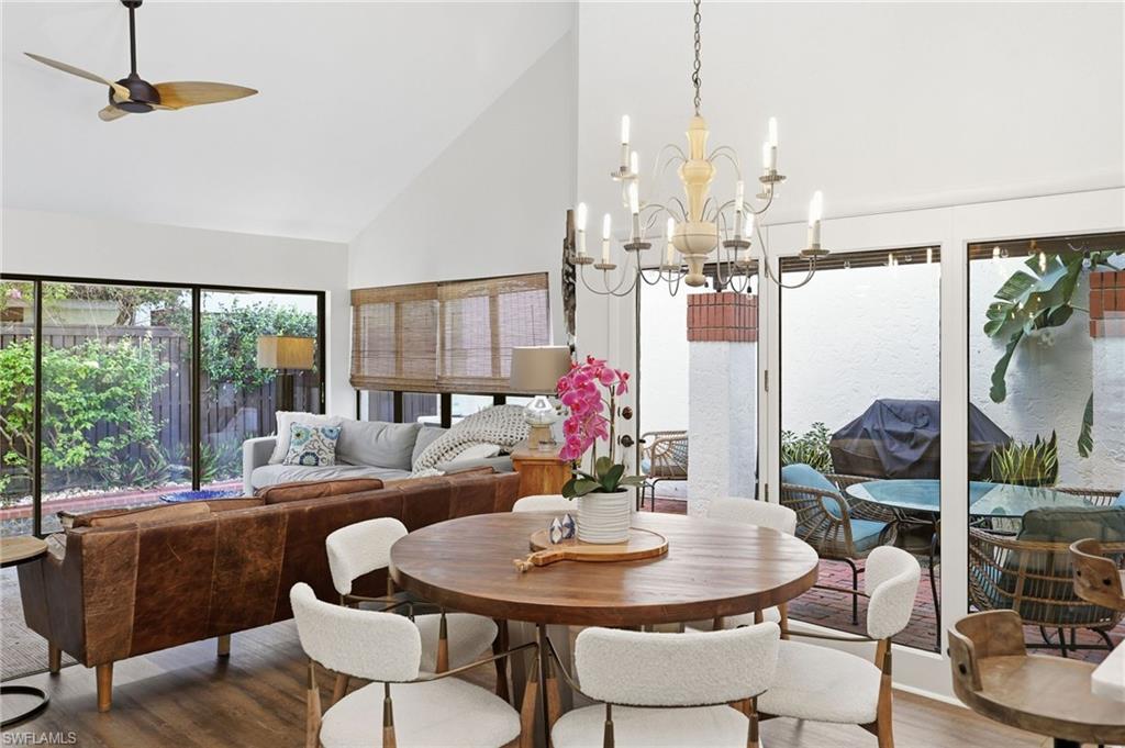 BAY VILLAS - Residential