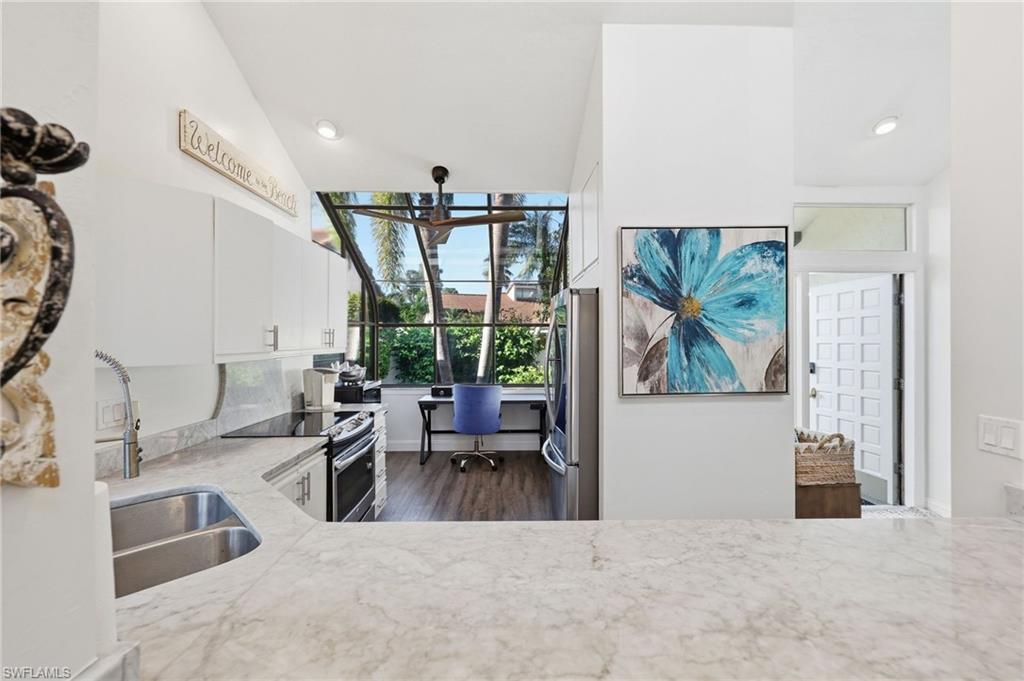 BAY VILLAS - Residential