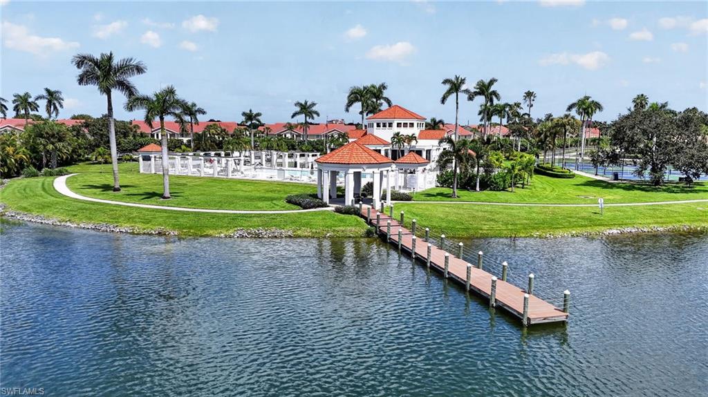 EMERALD LAKES - Residential