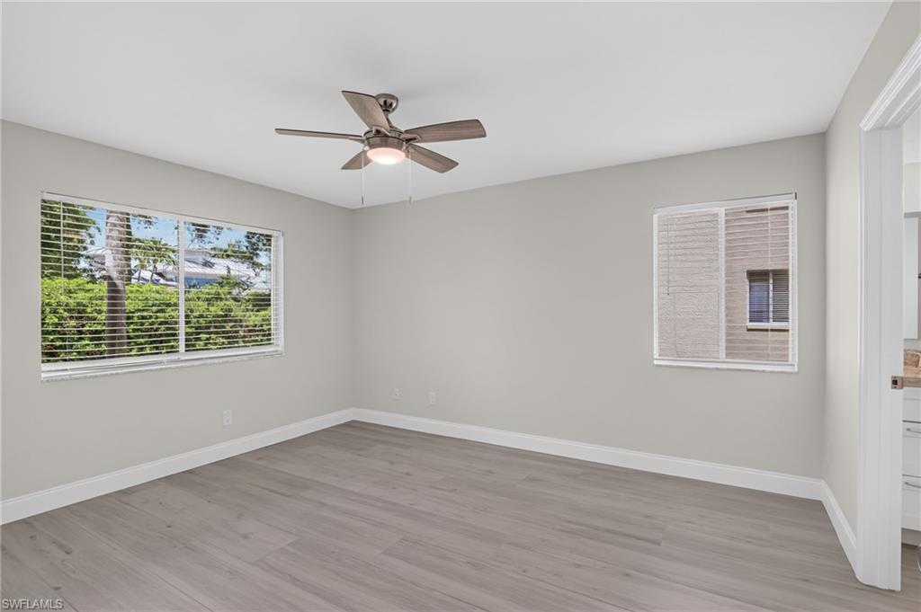 EMERALD LAKES - Residential