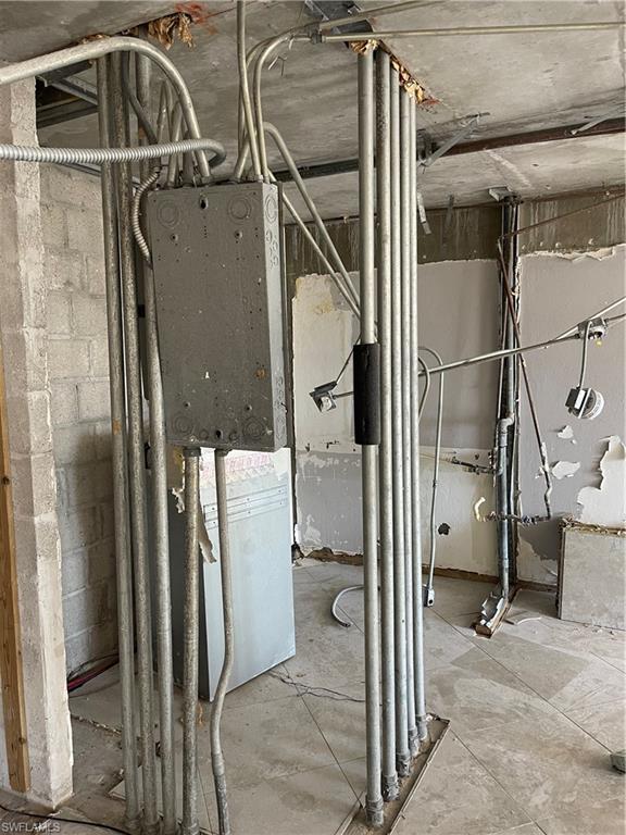 CRECIENTE CONDO SOUTH - Residential