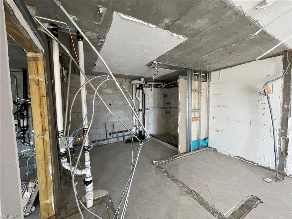 CRECIENTE CONDO SOUTH - Residential