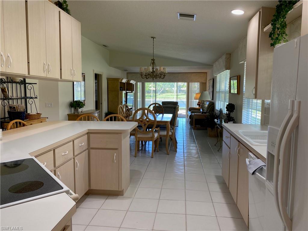 VILLAGE WALK - Residential Lease