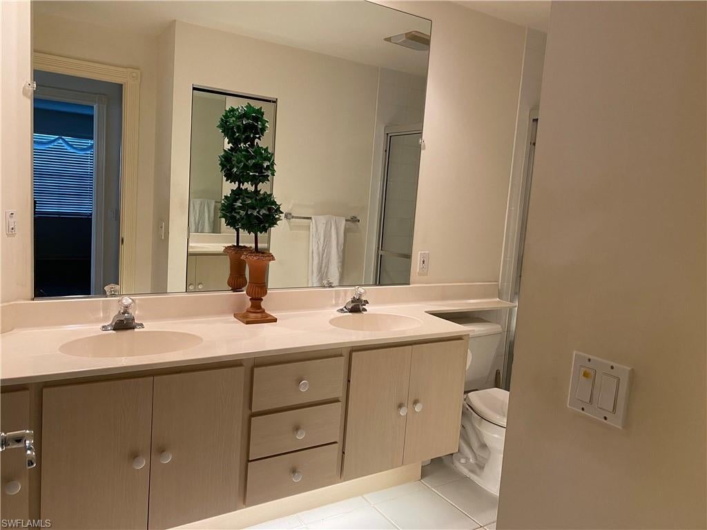 VILLAGE WALK - Residential Lease