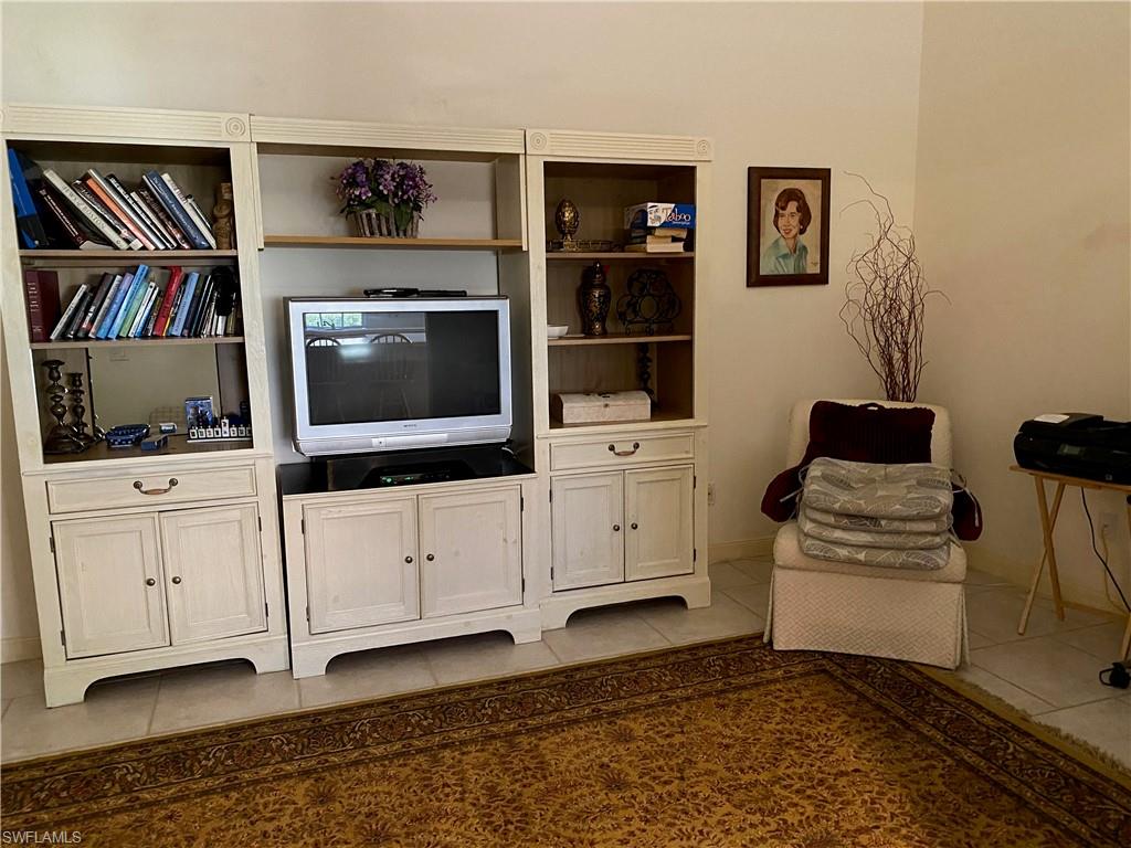 VILLAGE WALK - Residential Lease