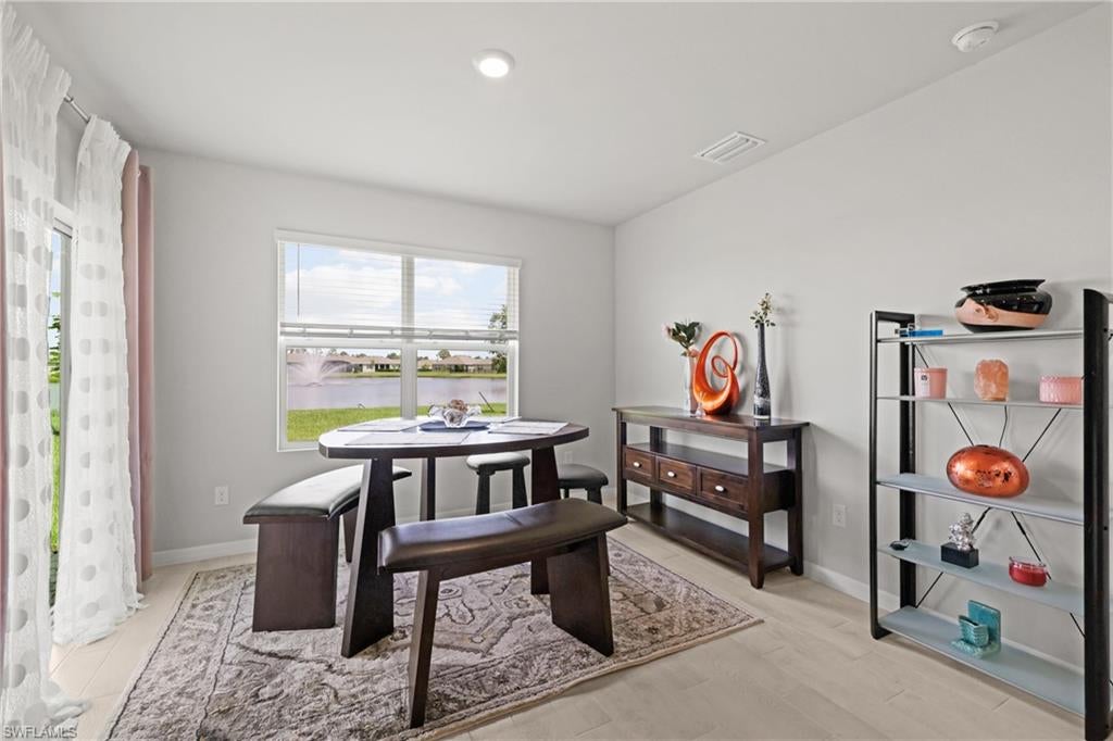 CORAL BAY - Residential