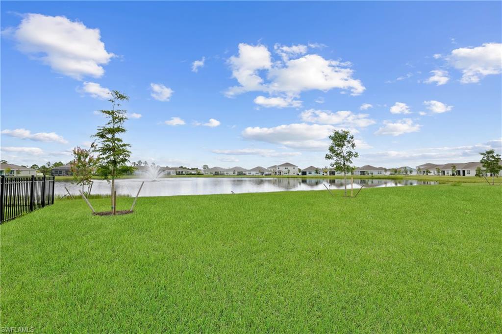 CORAL BAY - Residential
