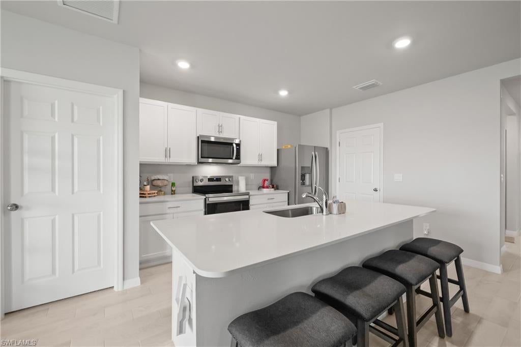 CORAL BAY - Residential