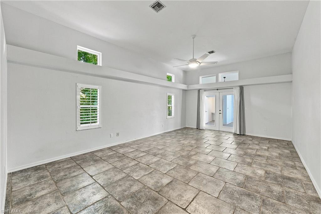 HIDDEN ACRES - Residential