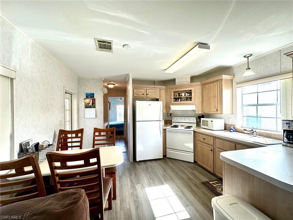 PARKWAY VILLAGE - Residential