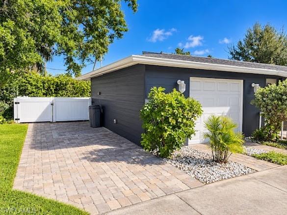 CHARLOTTE PARK - Residential
