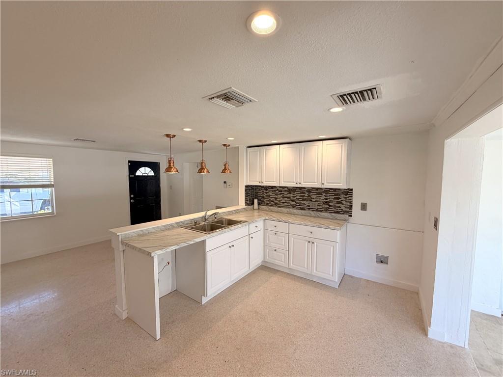 CHARLOTTE PARK - Residential