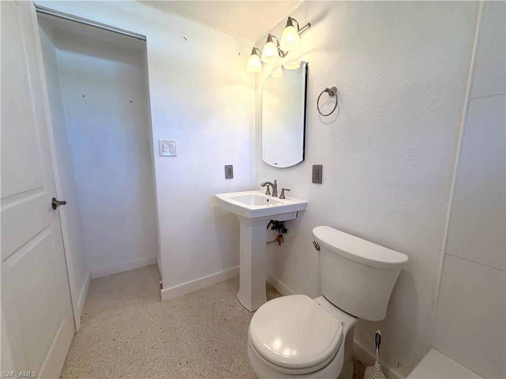 CHARLOTTE PARK - Residential