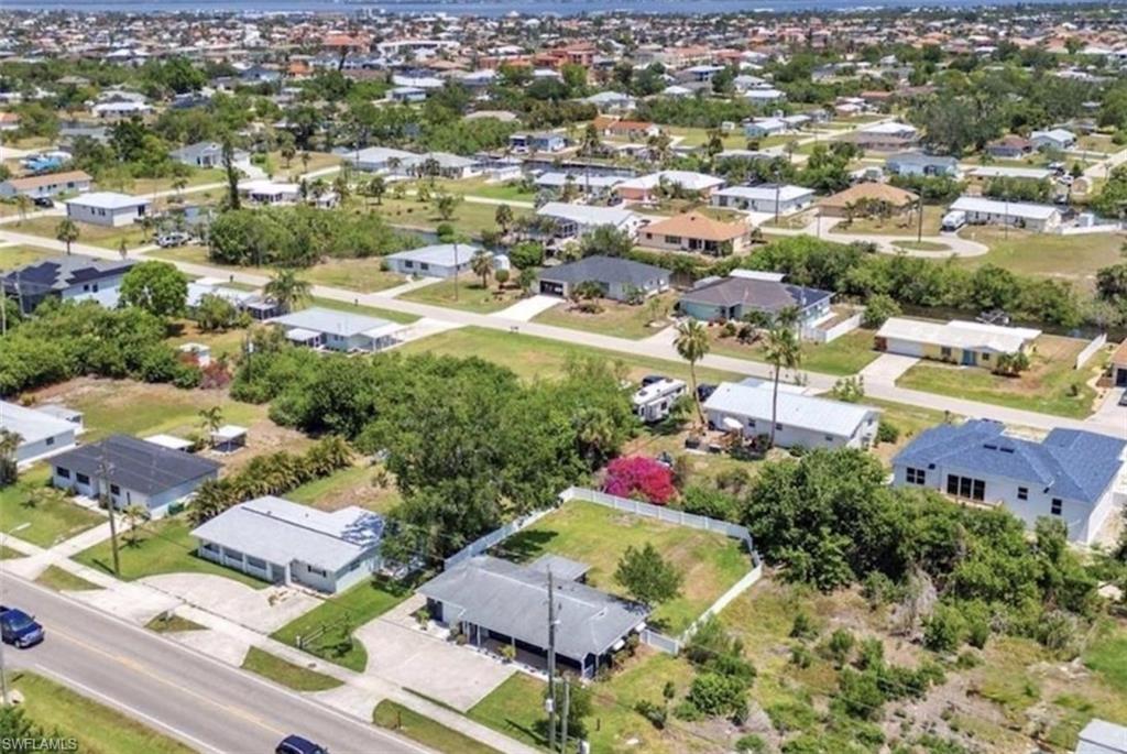 CHARLOTTE PARK - Residential