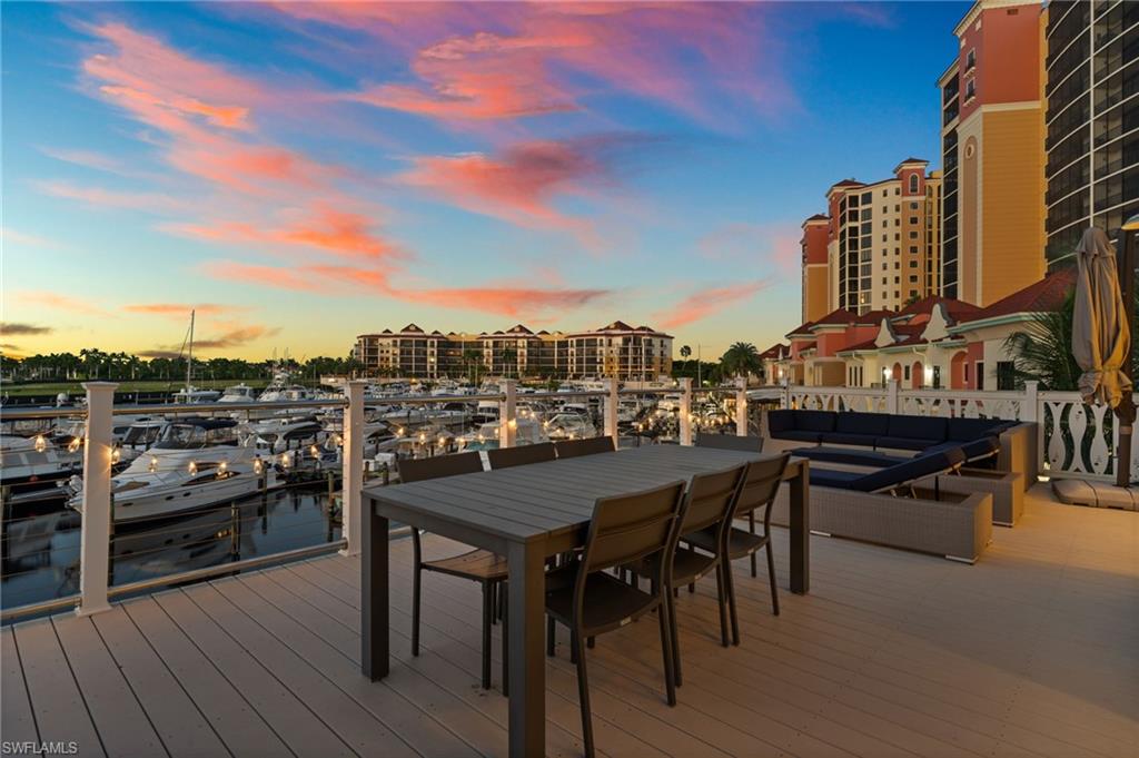 CAPE HARBOUR - Residential