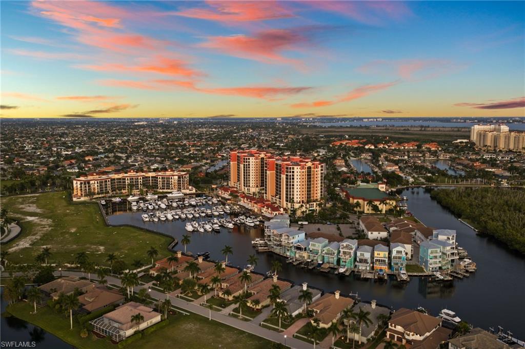 CAPE HARBOUR - Residential