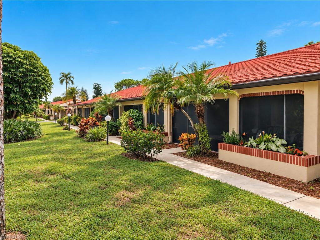 BOCA CIEGA MANOR - Residential