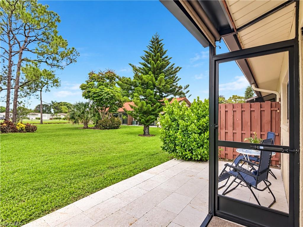 BOCA CIEGA MANOR - Residential