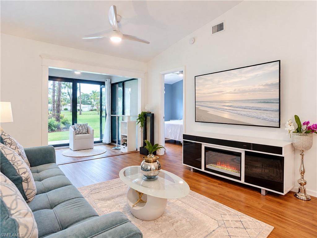 BOCA CIEGA MANOR - Residential