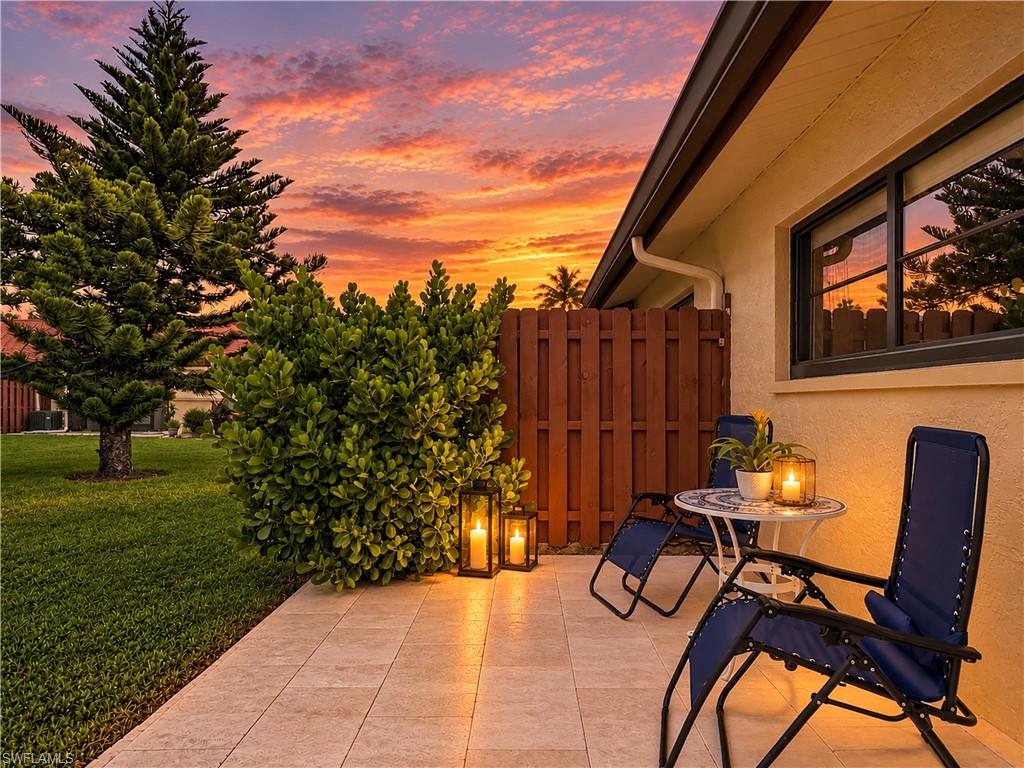BOCA CIEGA MANOR - Residential