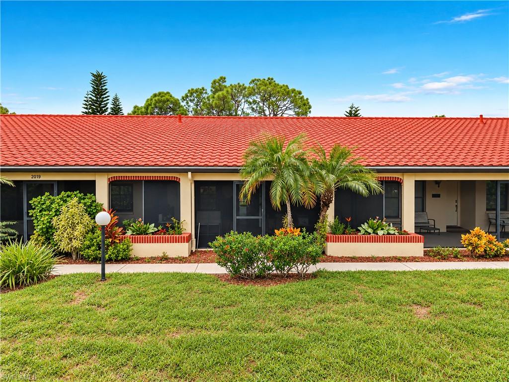 BOCA CIEGA MANOR - Residential