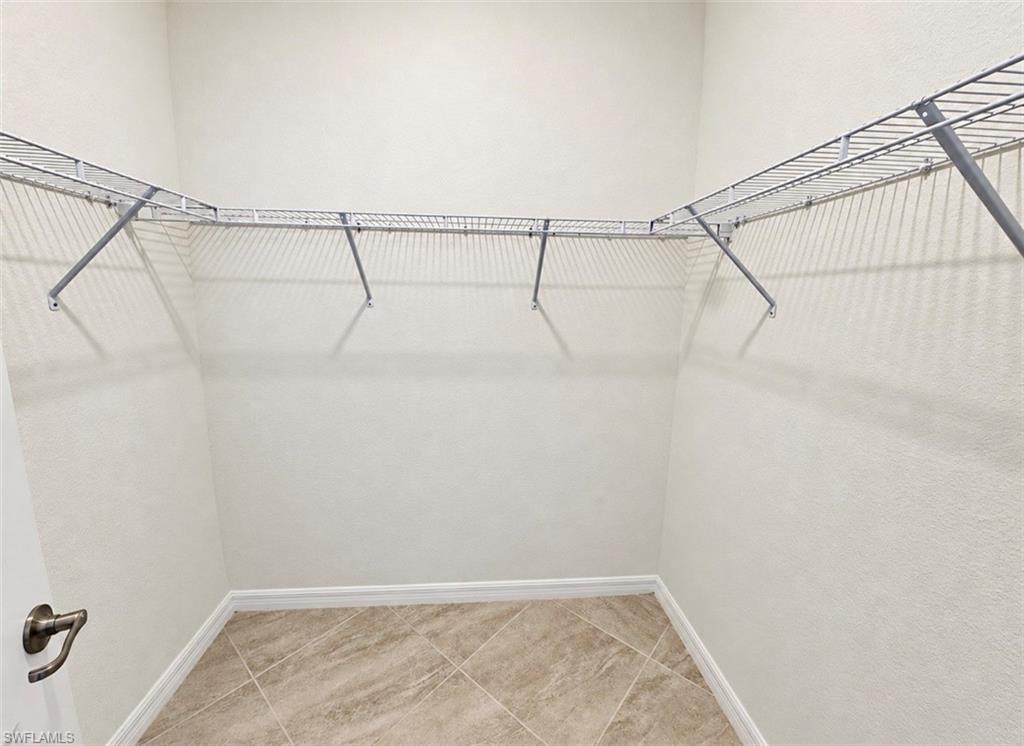 TRAILS EDGE - Residential Lease