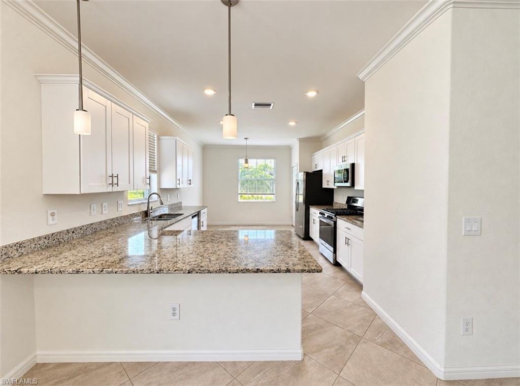 TRAILS EDGE - Residential Lease