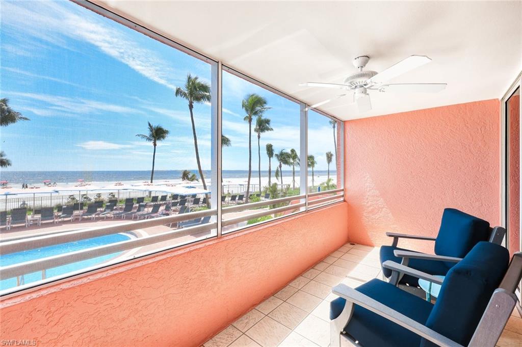 SANIBEL VIEW VILLAS - Residential