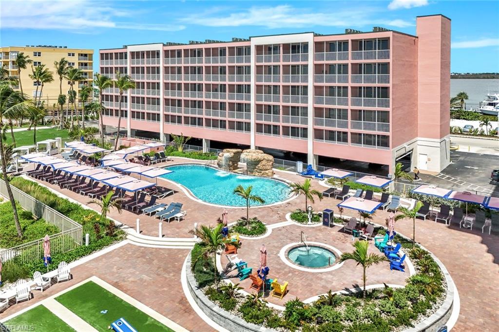 SANIBEL VIEW VILLAS - Residential