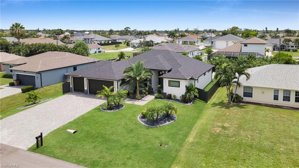 CAPE CORAL - Residential