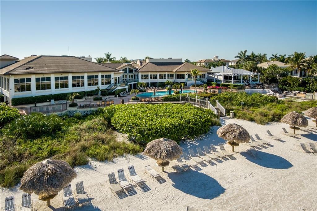 HIDEAWAY BEACH - Land
