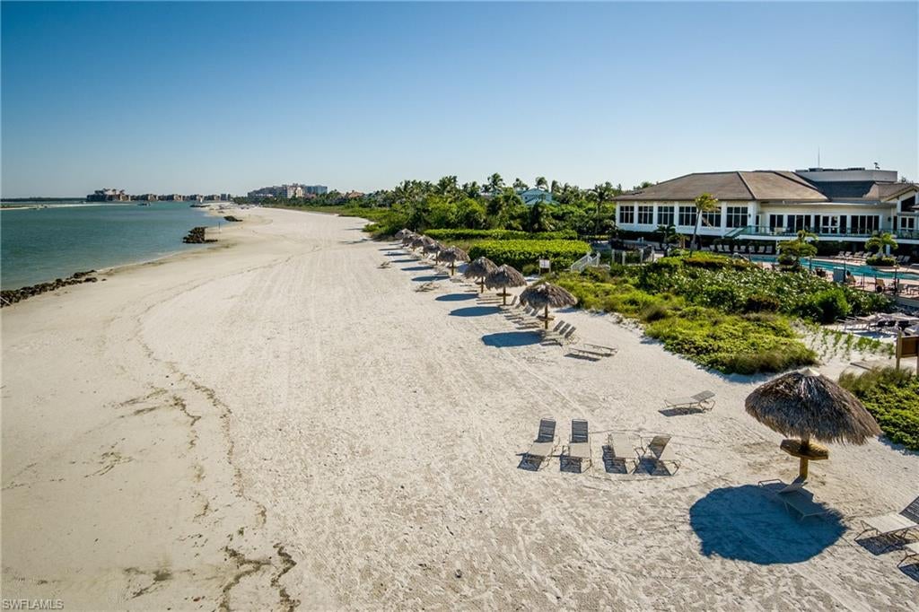 HIDEAWAY BEACH - Land